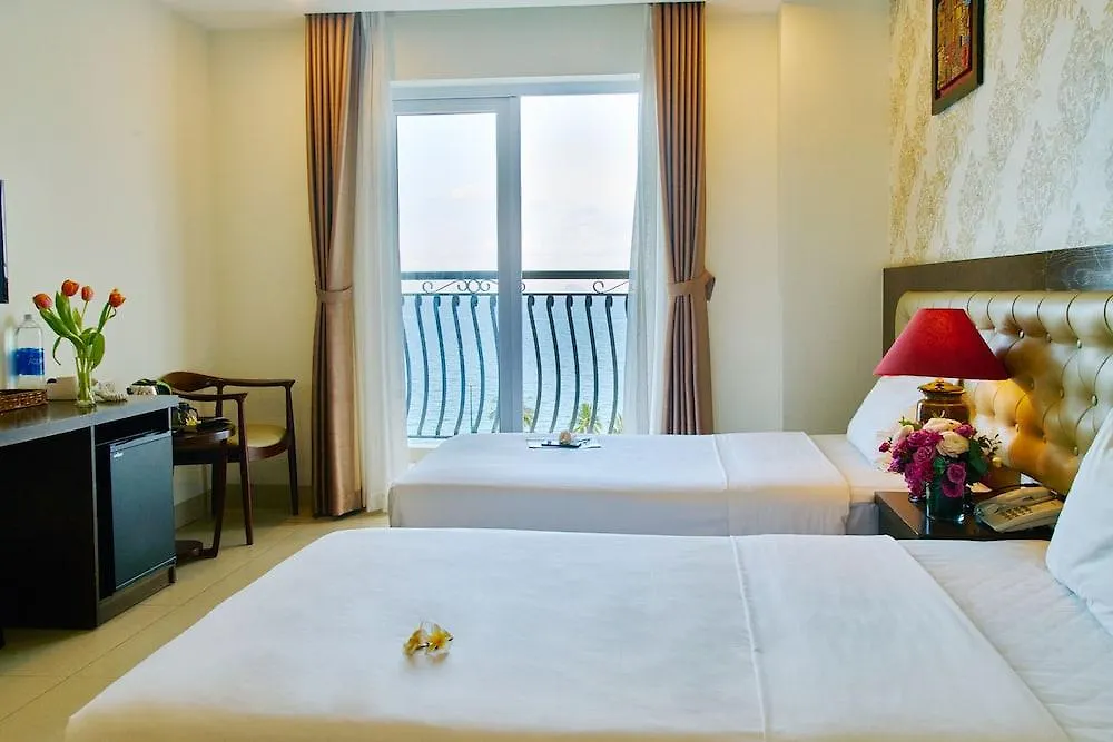 Boss Hotel Nha Trang 4*,