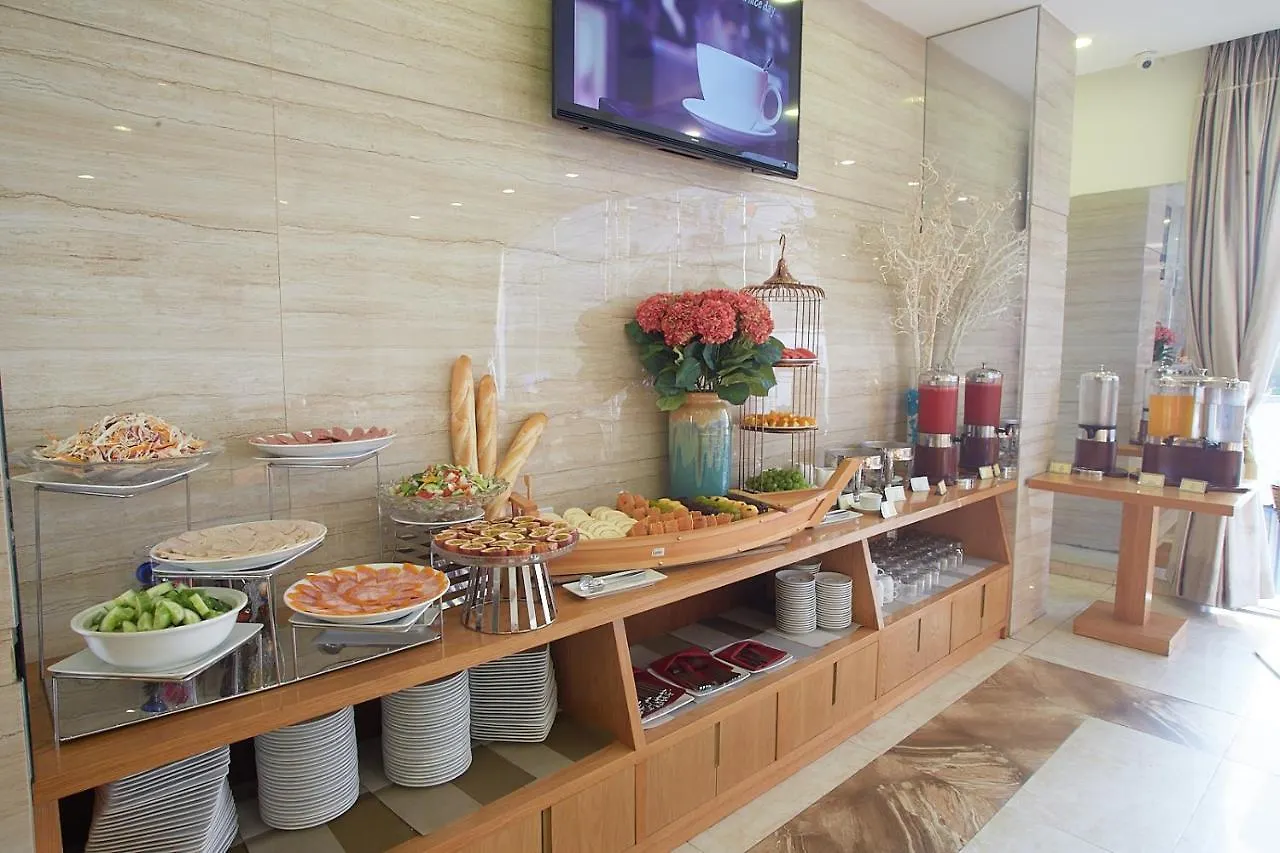 Boss Hotel Nha Trang 4*,